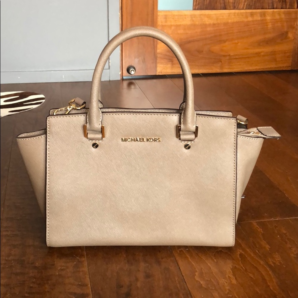 Brown Michael Kors Medium Selma Bag